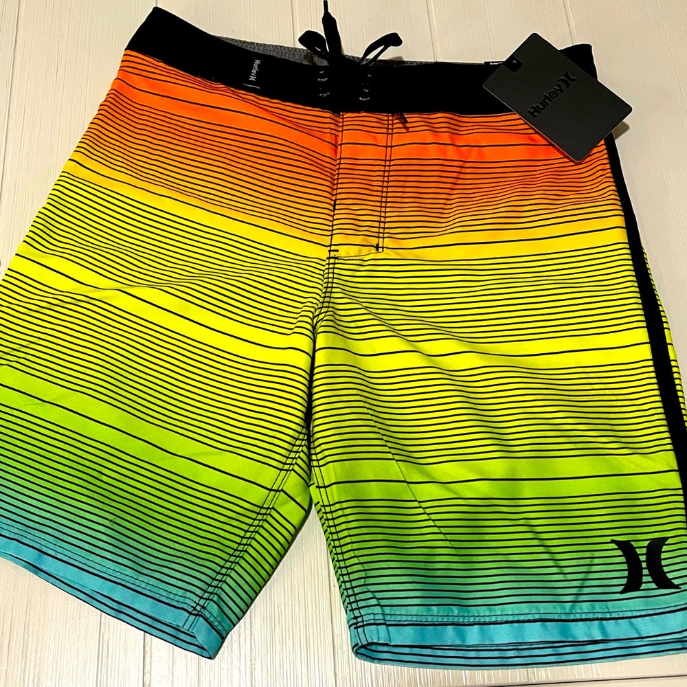 ☀️NWT Hurley Swim Trunks☀️